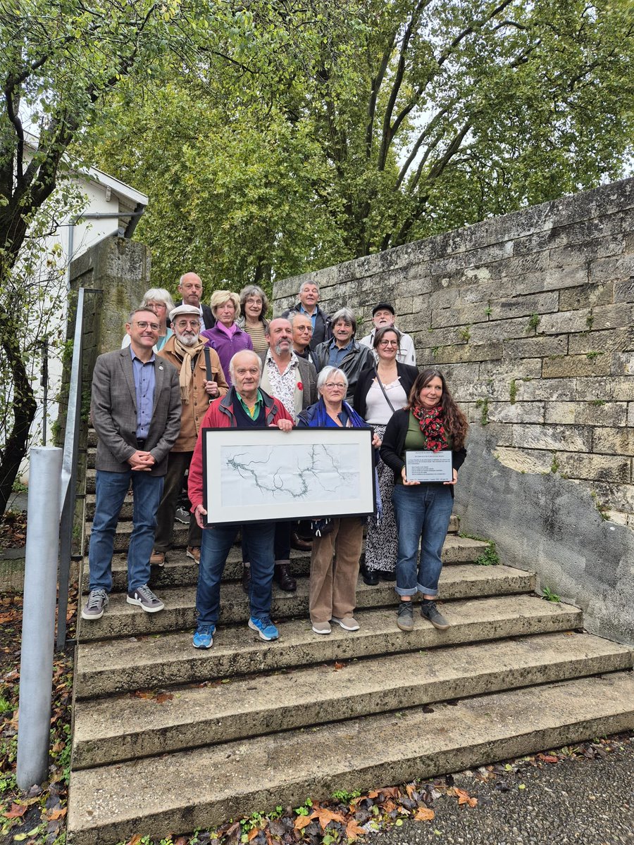 Pour une reconnaissance des droits du fleuve  Charente. N'oubliez pas de signer la pétition.
france3-regions.francetvinfo.fr/nouvelle-aquit…