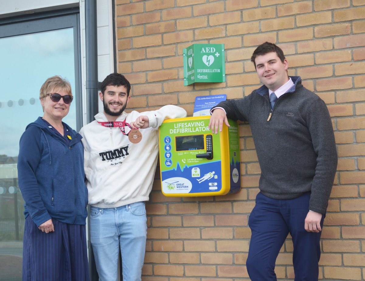 DonateForDefib's tweet image. Today we launched the defibrillator at Locking Parklands Medical Centre, with Tom, who back in April 2024, ran the TCS London Marathon raising funds for defibrillators.

Visit: donatefordefibwsm.co.uk/toms-fundraisi… to find out more!

Thank you! 
#CardiacArrest
#RestartAHeart
#TCSLondonMarathon