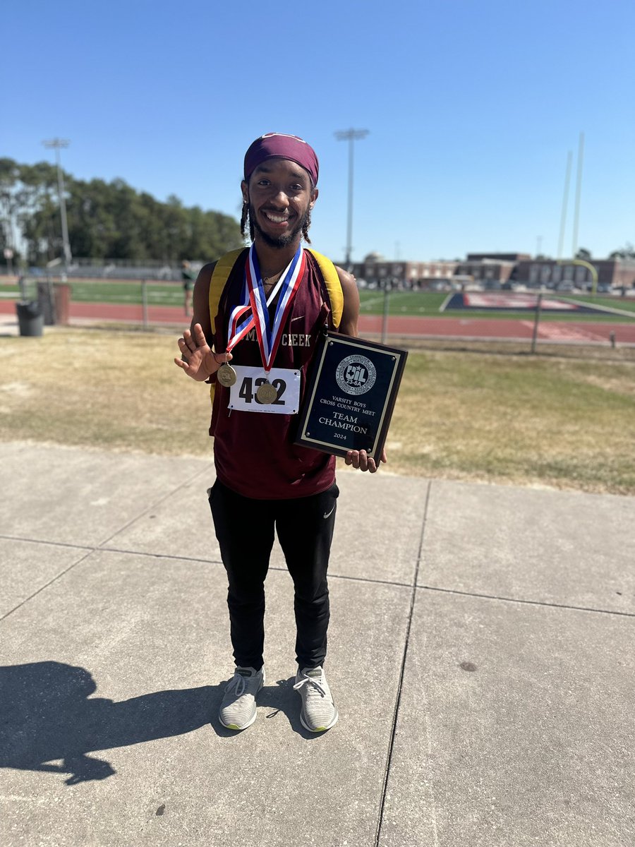 AngryHalfMiler's tweet image. Congratulations to sophomore Da’Juan Allison on winning first place for the Varsity 5K and setting a new school record 

Back to work on Saturday