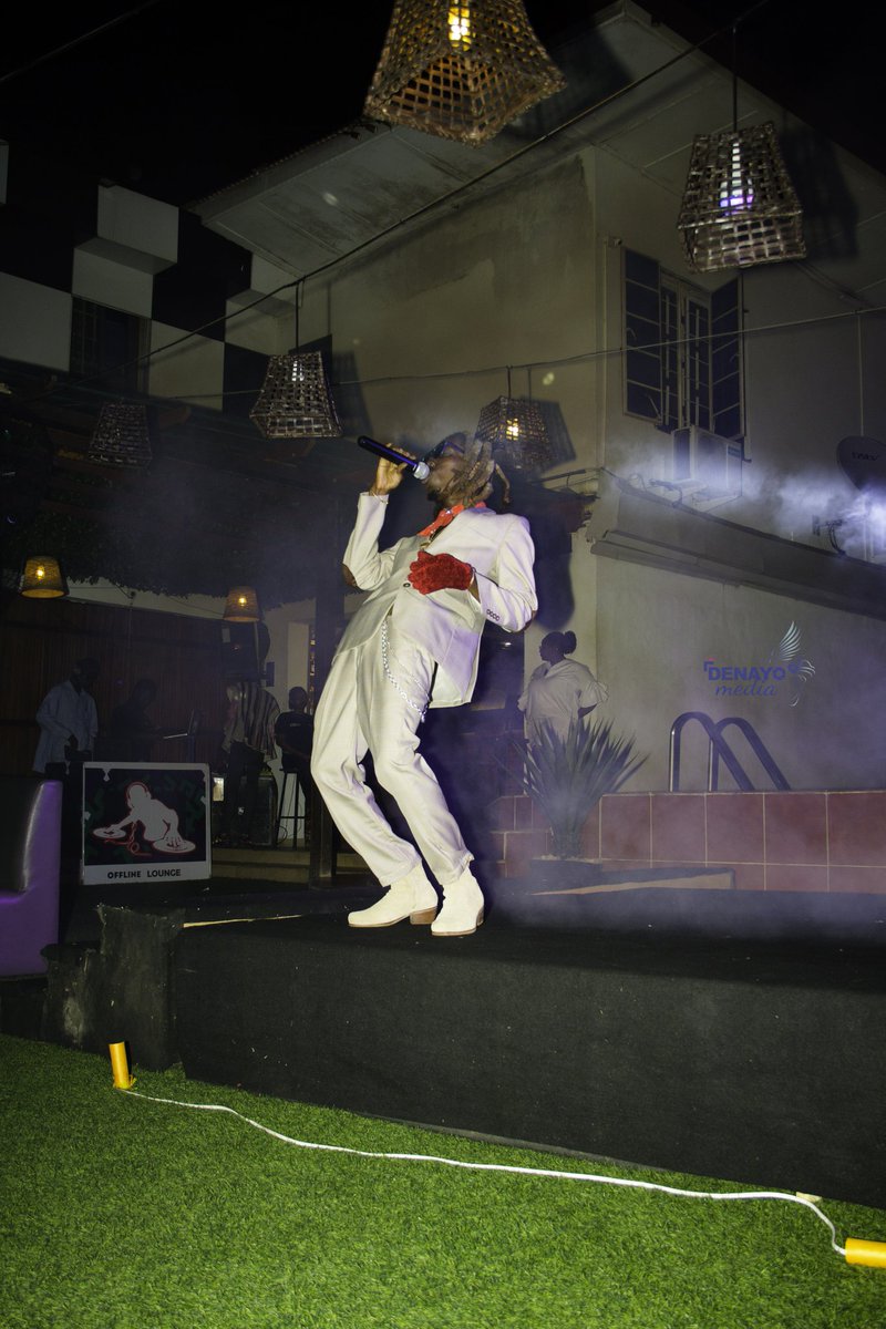 flybhossofcl's tweet photo. Step inna the place, Vibes on high #YUHDESIGN
It's 5 years anniversary in the game and there is a need for new music 🎶 
.
.
.
#flybhoss🎤 #flyyute🤟🏾 #flyyuteentertainment #newmusic #1010 #anniversary #elevation #king https://t.co/wgIAhfFInd