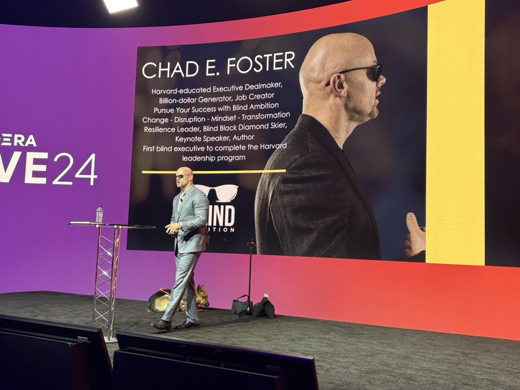 robbla's tweet image. Chad Foster on stage at Cloudera Evolve 2024 #evolve2024