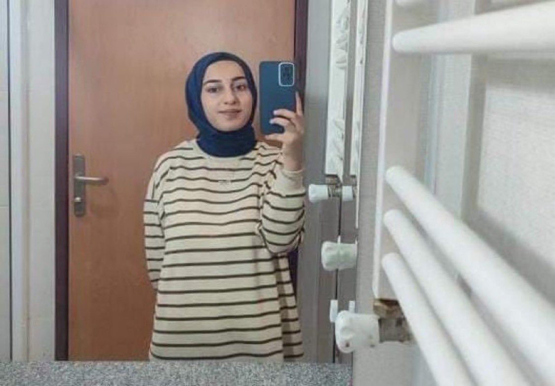 Van'da 13 gündür kayıp olan Rojin'in başörtüsü Van Gölü kıyısında bulundu.

#Rojin #RojinKabaiş #İnek #Keçi #KöfteciYusuf #SONDAKİKA #6284uygula #Taleplerimizvar #Bitcoin #budget