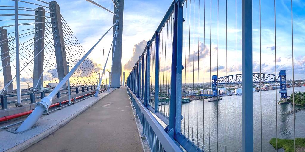 Let's make our pathways better together.🚴‍♂️🚶‍♀️🌉

Fill out the Bicycle/Pedestrian Shared-Use Pathways Survey. Share your experiences, usage patterns, and improvement suggestions. 🛣️ Your insights are crucial!

📝 Take the survey here:  ow.ly/cz1s50TJaqR