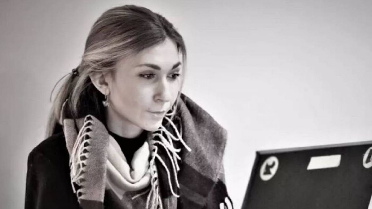 Russians kidnapped, imprisoned and drove another Ukrainian civilian, a journalist, to death. 
Her name was Victoria Roshchina