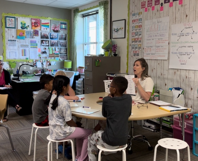 hugheselem's tweet photo. A huge shout out to the fabulous Lauren Spurr and @kaburch1981 for sharing Learning Labs with our equally fabulous 4th Grade teachers! #ProsperProud #LearningLabs #HughesHasHeart https://t.co/DNFmZnPhZO