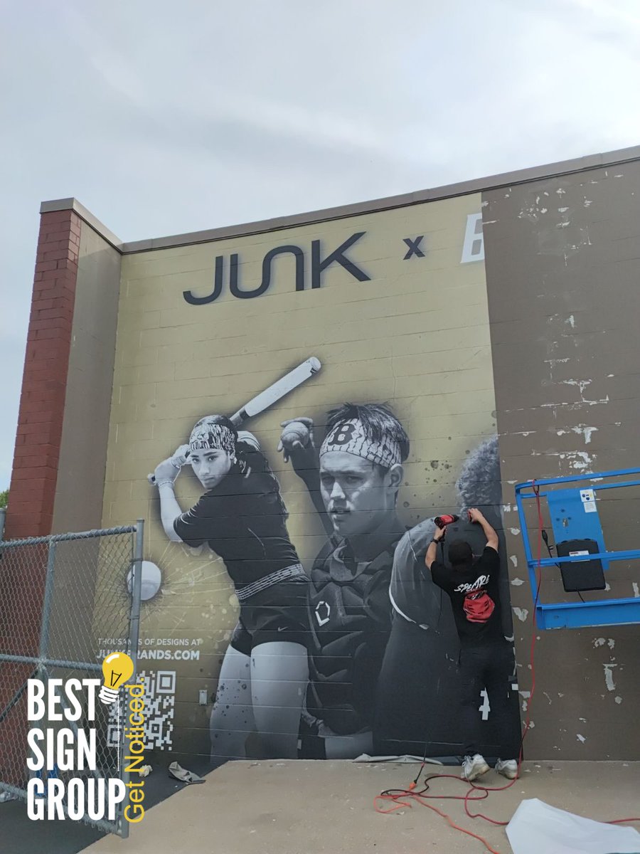 BestSignGroup's tweet image. Wall mural installed for Bentonville High School in partnership with Junk brands.