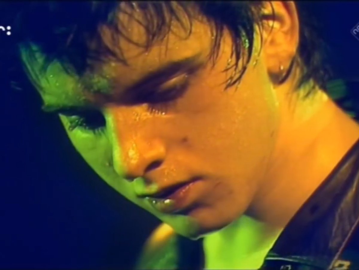 Daily Simon Gallup tweet media