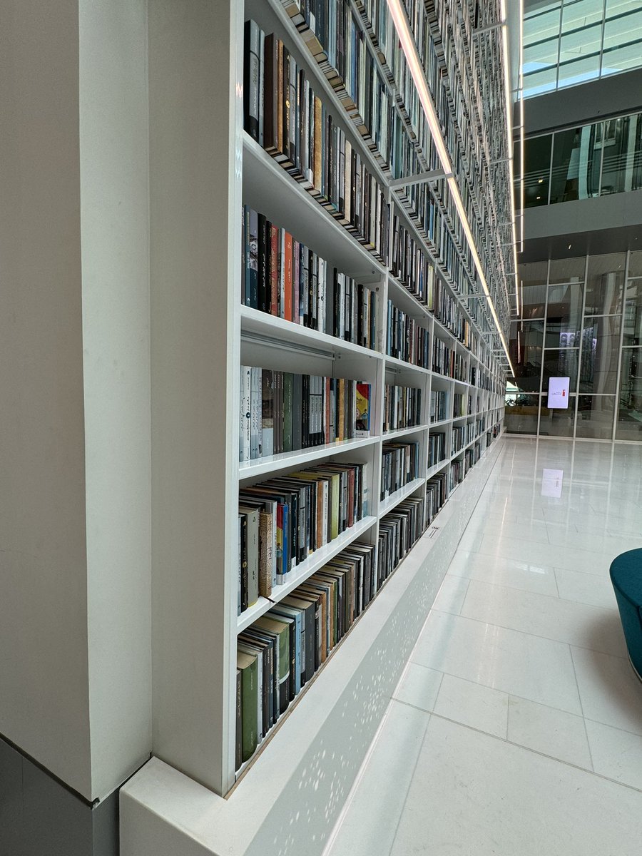 dalvipragati's tweet image. Among the most exquisite libraries I&apos;ve ever seen.

#mohammedbinrashidlibrary #dubai 
#design #architecture #children