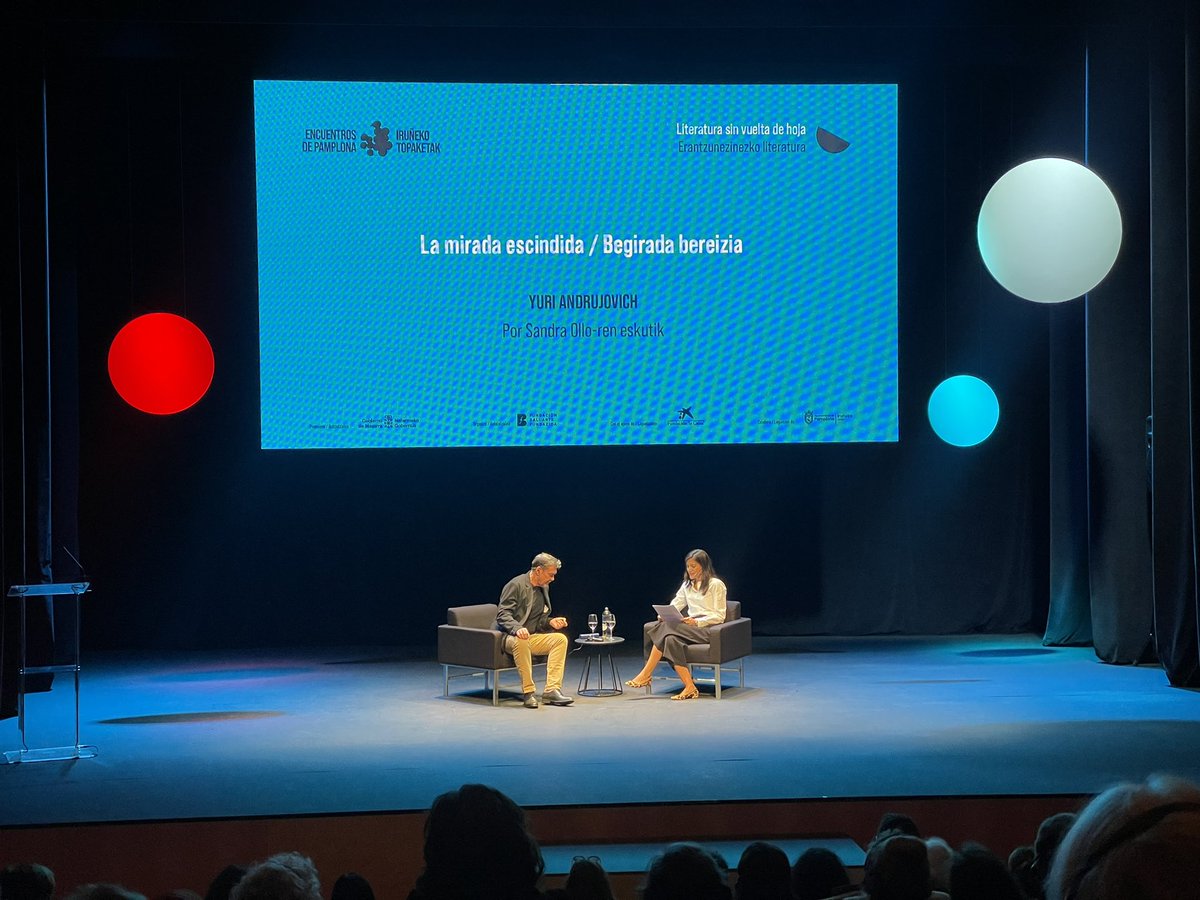 Sandra Ollo entrevista a Yuri Andrujovich en los <a href="/encuentros2024/">Encuentros de Pamplona I Iruñeko Topaketak</a>