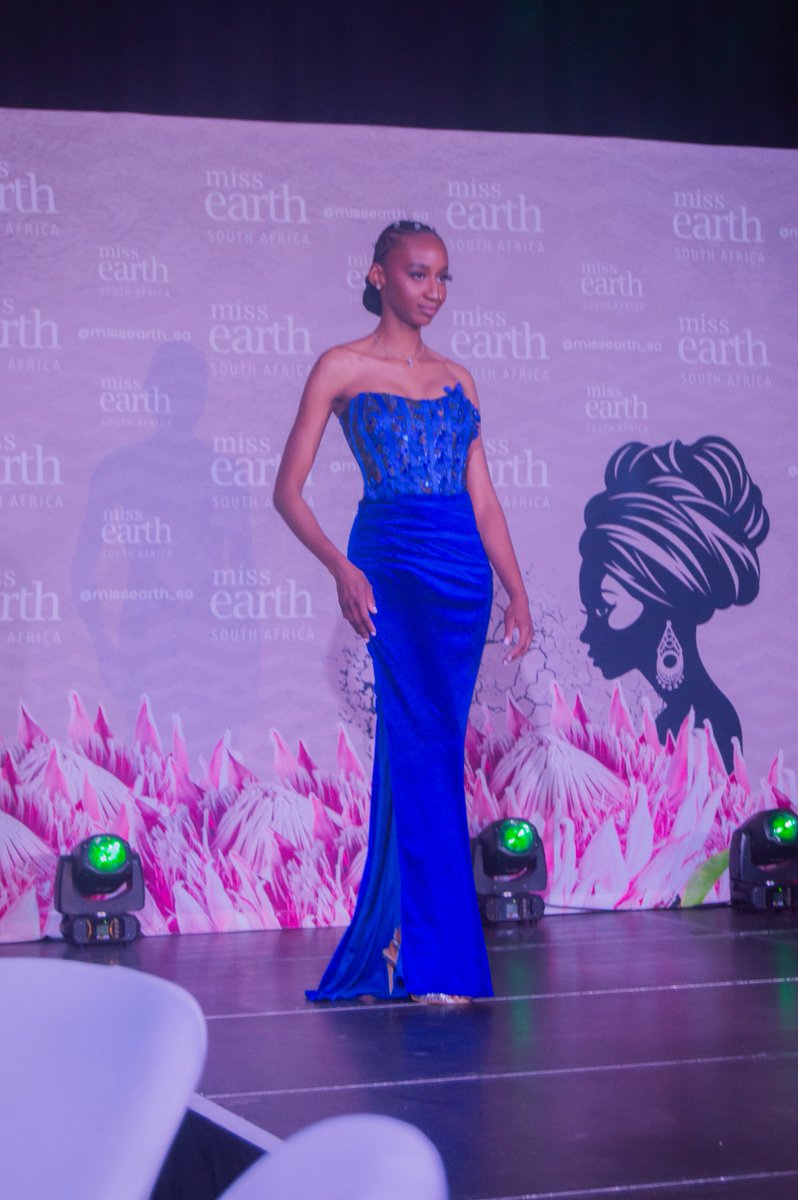 About five days ago, I stood on a stage of my very first pageant to make it to the finale. It has been a life-changing journey that I will never forget. Thank you
<a href="/missearth_sa/">Miss Earth South Africa</a> , for welcoming me with open arms and seeing my potential💚 

Photography by Khumo Nthite

#missearthsa