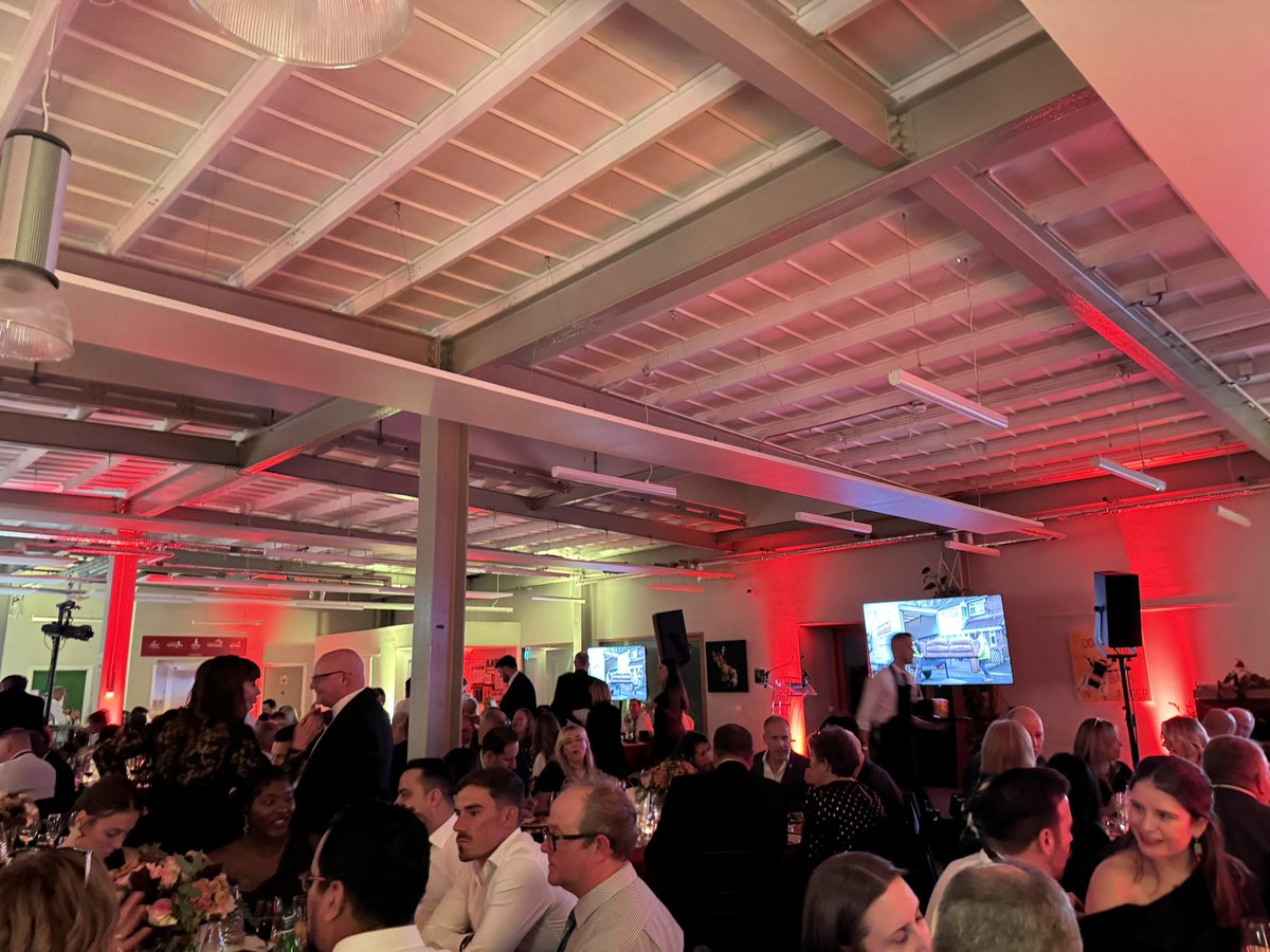 Great night celebrating 30 years of the amazing <a href="/MustardTreeMCR/">Mustard Tree</a> 🐝🐝🐝