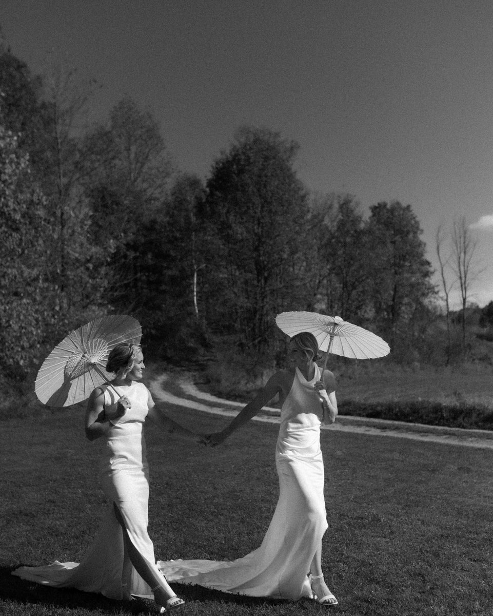 They’ve tied the knot ✨

Congrats to Montreal’s Marie-Philip Poulin and Laura Stacey on their marriage on September 28!