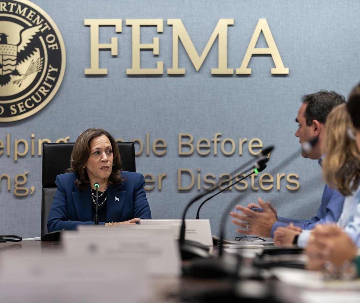 OccupyDemocrats's tweet image. Donald Trump’s vile response to the hurricanes battering our nation is a powerful reminder of why he cannot be president.

While he spreads lies and dangerous conspiracy theories, President Biden and Kamala Harris are providing honest, stable, reliable leadership for those in…