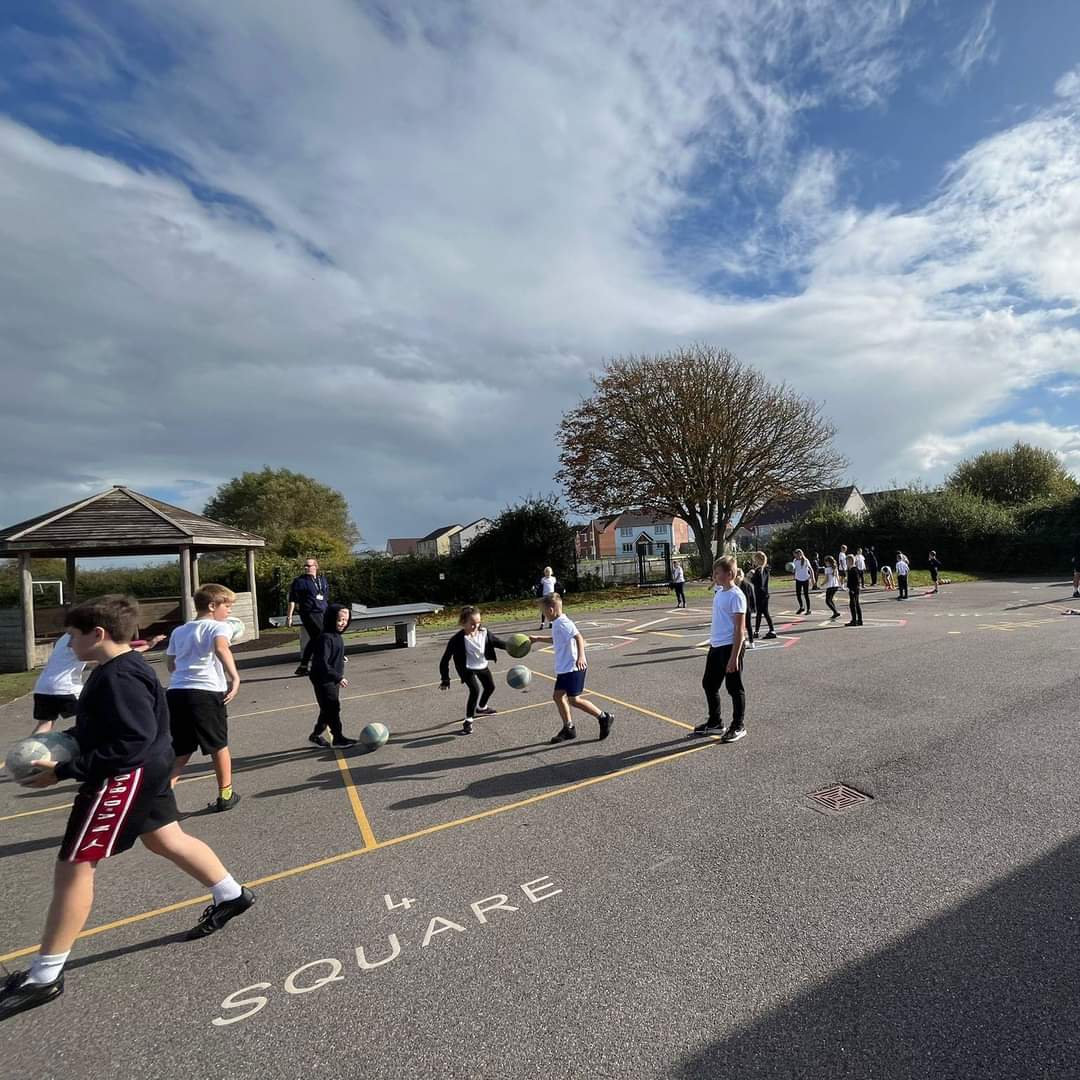 🌟 Berrow Primary School, our very first Inspired Playgrounds partner! 🌟 This week, we delivered another amazing training day to boost their dedication to top-notch PE. With Inspired Playgrounds and QuickHit cricket, they’re leading the way in promoting active lifestyles! 🏏🤸‍♂️