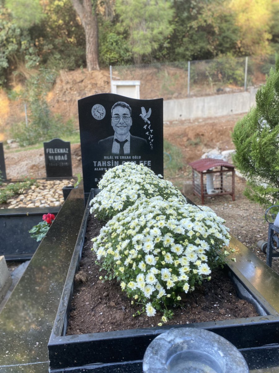 efehilal4848's tweet photo. #isiasortakdavamız #isiasolasıkast #İsiasadaletnöbeti #Rehberleriçinadalet #katilergünyüzügörmeyin #RehberTahsinCemEfe #Kültürveturizmbakanlığı   Bizi soğuk mermerleri sevdirdiniz çocuğumuz sevdiklerimiz nerdeyse orada olmaya mecbur bıraktınız #olasıkastlayargılanacaksınız https://t.co/vwUurlN6YS