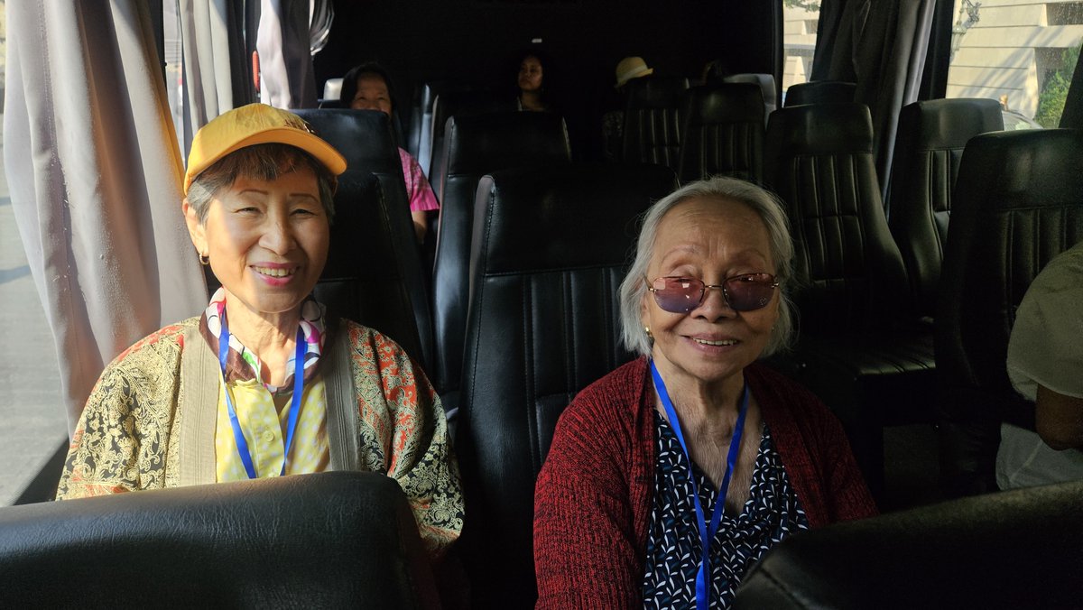 ProjectFIND_NYC's tweet image. 👵🖼️ Grandparents Take The Met! 🎨 Our Clinton OAC seniors from Project FIND enjoyed an inspiring day exploring timeless art, laughter, and connection at The Met! A memorable day celebrating creativity and community. #ProjectFINDNYC