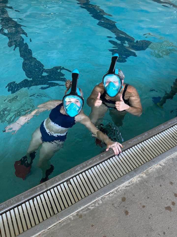 JFBHSRebels's tweet image. Rebels traded in their regular shoes for flippers today in Aquatic Sports! 🌊🐠 Nothing like snorkeling to make a splash in class! #AquaticSports #WeAreD5 💙❤️