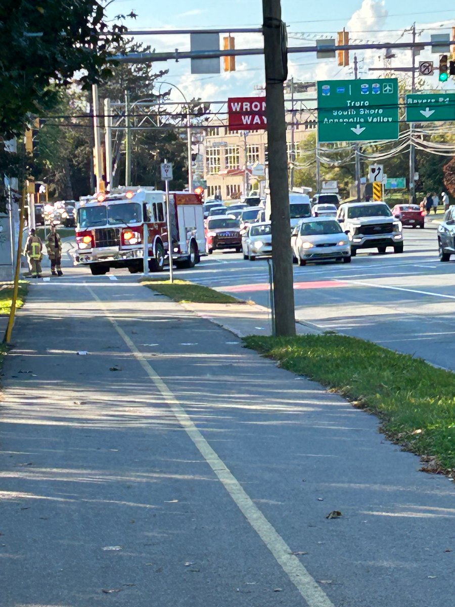 Yet another accident at Romans &amp; Bayers. The close calls here daily to cars and pedestrians are scary. There’s gotta be a better solution for the increased foot and vehicle traffic at this intersection. I can think of a few. #Halifax