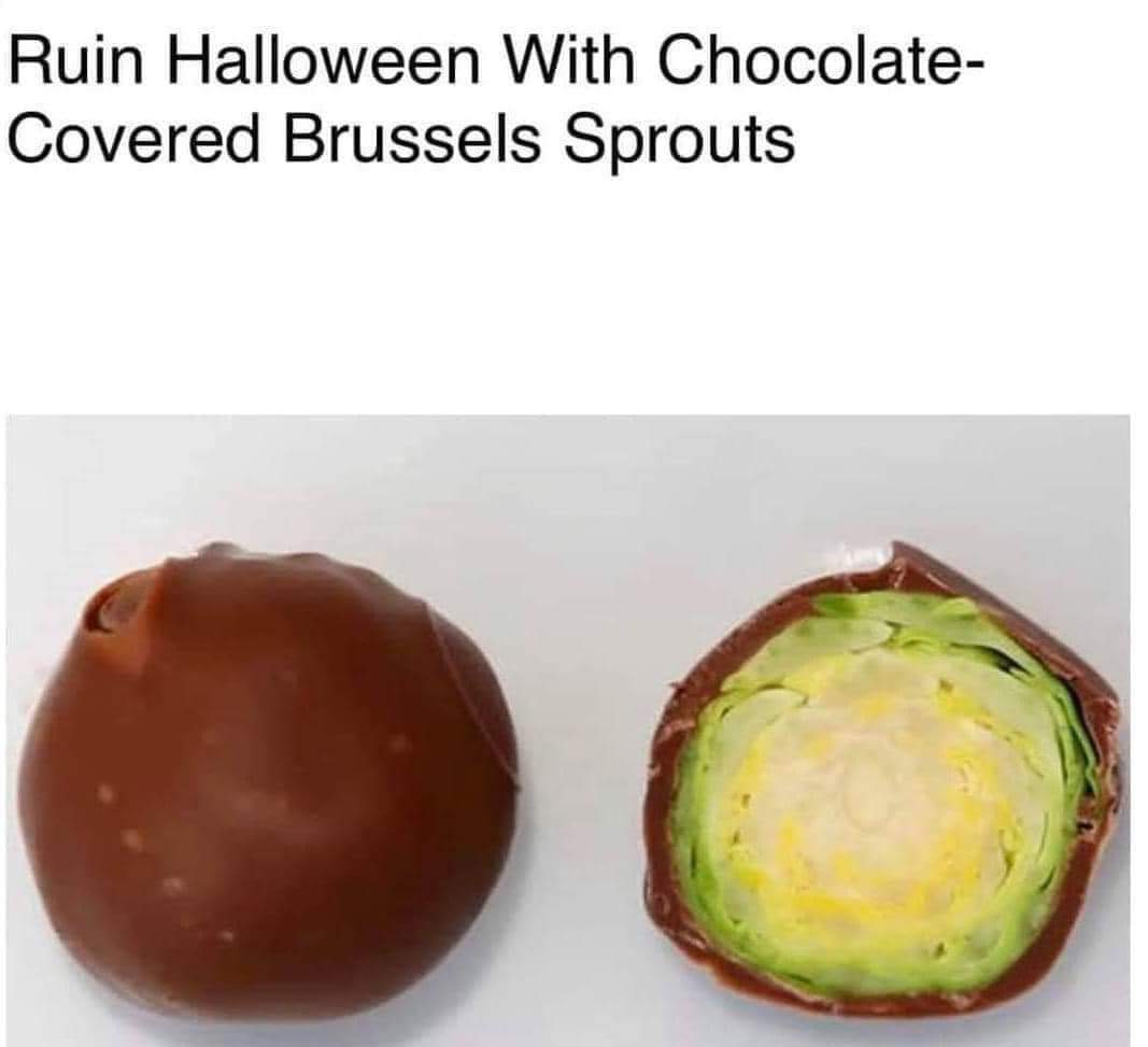 Neilfan12's tweet image. 🎃🍫 #Halloween #Chocolate #BrusselsSprouts 🍫🎃