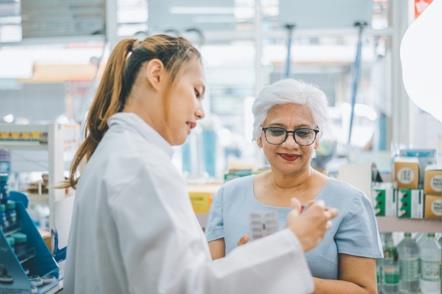 Pharmacists have stepped up to meet the needs of Alberta's growing and aging population, taking on more responsibility to help Albertans live healthier lives. Learn more: rxa.ca/for-the-public…