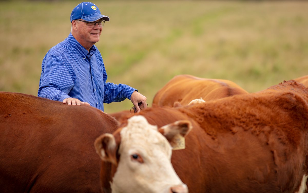 Better Farming | It's Farming. And It's Better. (@betterfarmingon) on Twitter photo Rob Flack, Ontario's minister of farming, agriculture, and agribusiness celebrates Ontario Agriculture Week:  
"To all of our farmers, agribusinesses, processors, and agri-food stakeholders, thank you for all that you do!"
farms.com/ag-industry-ne… #ONTAgWeek #LoveONFood Rob Flack, Ontario's minister of farming, agriculture, and agribusiness celebrates Ontario Agriculture Week:  
"To all of our farmers, agribusinesses, processors, and agri-food stakeholders, thank you for all that you do!"
farms.com/ag-industry-ne… #ONTAgWeek #LoveONFood