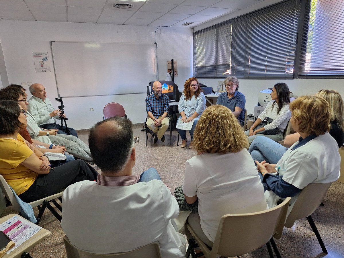 Retomamos las sesiones clínicas de los jueves en el CS Zona 5, donde <a href="/FundacionAtenea/">Fundación Atenea</a> ha venido a hablarnos sobre Tecnología y menores, "una visión de la gestión y los riesgos". #YoSoyFranciscanos