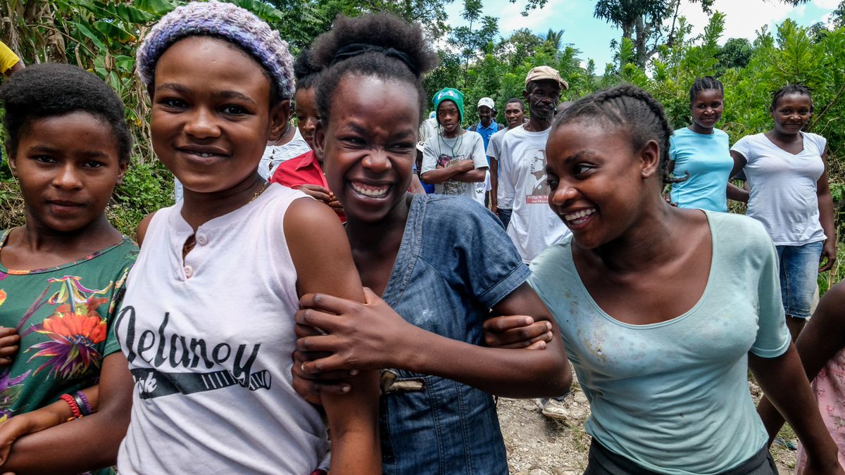 Des nouvelles excitantes en cette #JournéeInternationaleDeLaFille ! #StartSmall de <a href="/jack/">jack</a> fait un don de 5M USD à KANPE pour autonomiser les femmes et les filles dans les régions rurales d'#Haïti.

Mèsi anpil pour ce soutien ! ❤️🌱

En savoir plus 👉🏾 bit.ly/3NjG5Km