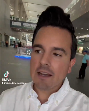 2 pic. Al conductor Gustavo Macalpin @GustavoMacalpin los fans e internautas ya le bautizaron como el nuevo Jimmy Neutron ¡Qué ocurrentes! https://t.co/RteXSeQ5nS