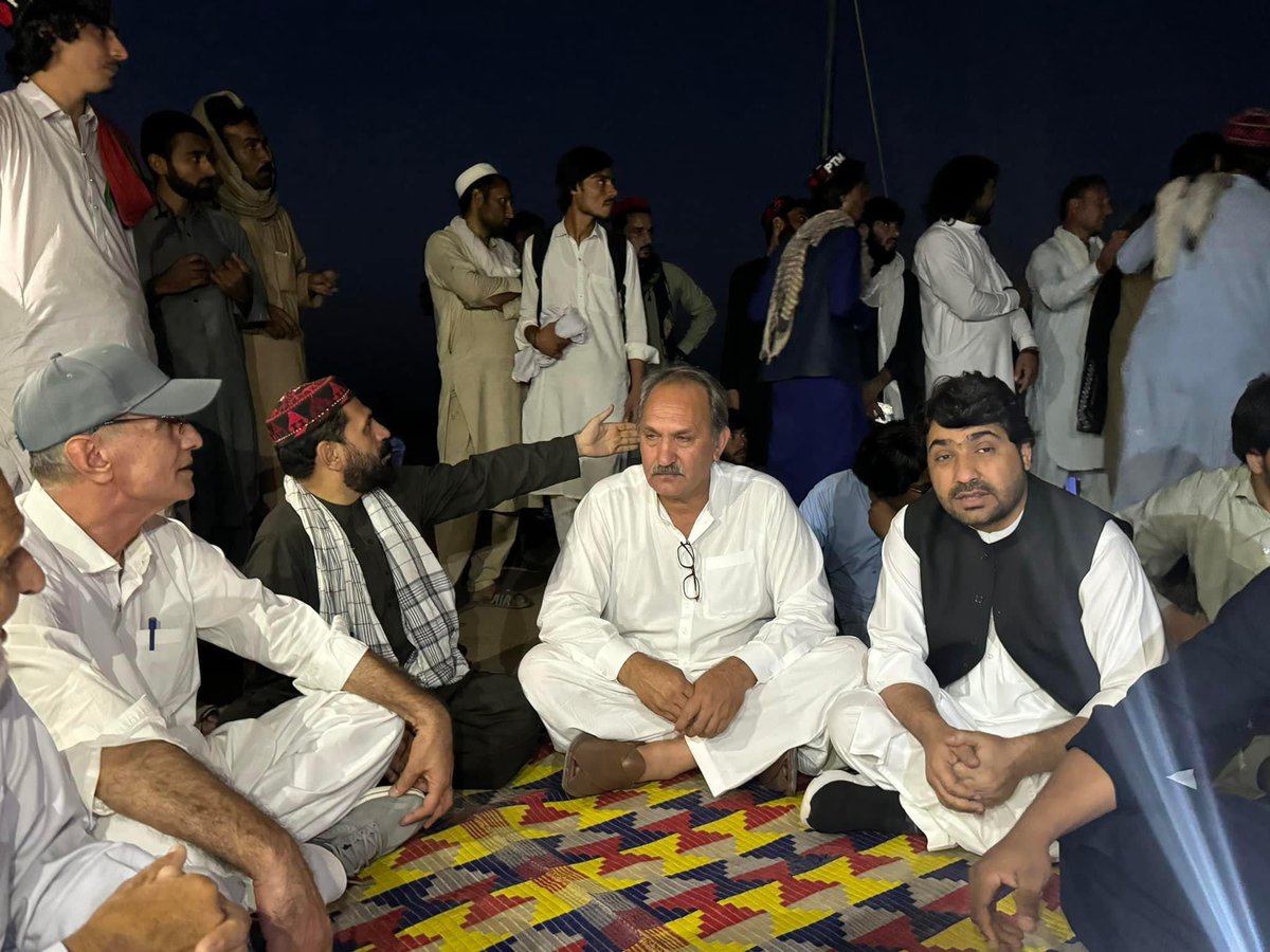 PkmapKhyber's tweet photo. PKmap provincial leadership offer fateha of Ptm Khyber martyrs at Khyber Jirga Ground https://t.co/xTEn57SNwI
