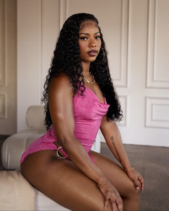 Watch Saleema 💖's leaked NSFW photo on TwXstars