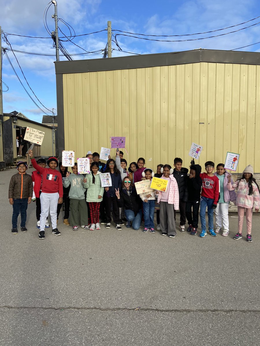 MrsCroft06's tweet photo. So proud of 4D for being fabulous fundraisers for Terry Fox. “We continue the Marathon of Hope” ❤️ @TribuneDrive https://t.co/GIpWJI1eK1