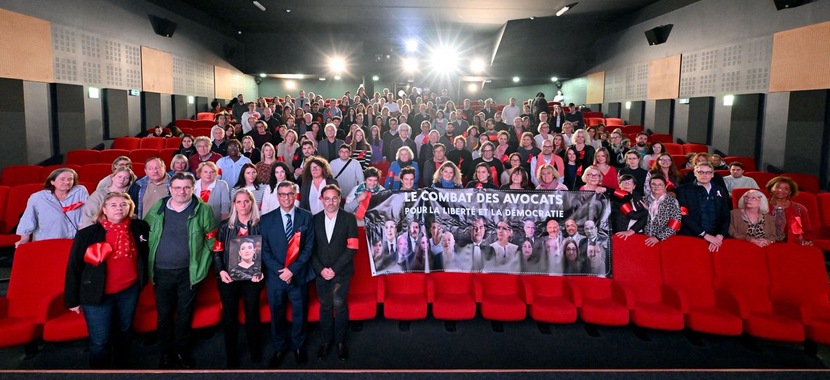 🇹🇳#Barreau92 se mobilise pour soutenir Sonia Dahmani avocate tunisienne emprisonnée. En présence de Maître Kilani, ancien Bâtonnier de Tunisie, réfugié en France. #avocat #lawyers <a href="/CLamanit/">Clanet dit Lamanit</a> @FabienArakelian <a href="/Conf_Batonniers/">ConférenceBâtonniers</a>
