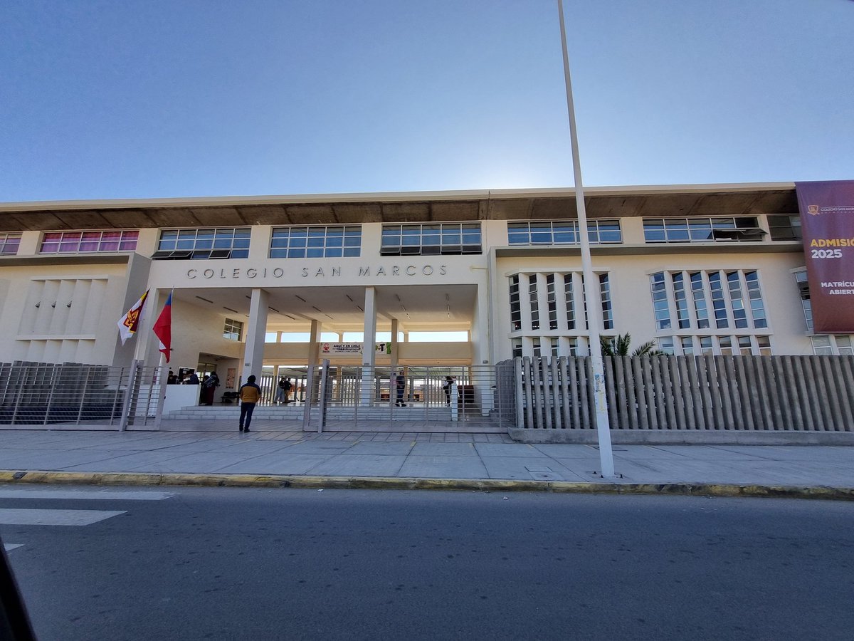 norafigueroapz's tweet photo. Con sentimientos encontrados....aquí estamos en mi última reunión de curso🥹
#últimoaño
#egreso
#cuartomedio
#licenciatura
#colegiosanmarcos
#antofagasta https://t.co/ZfmQon91KC
