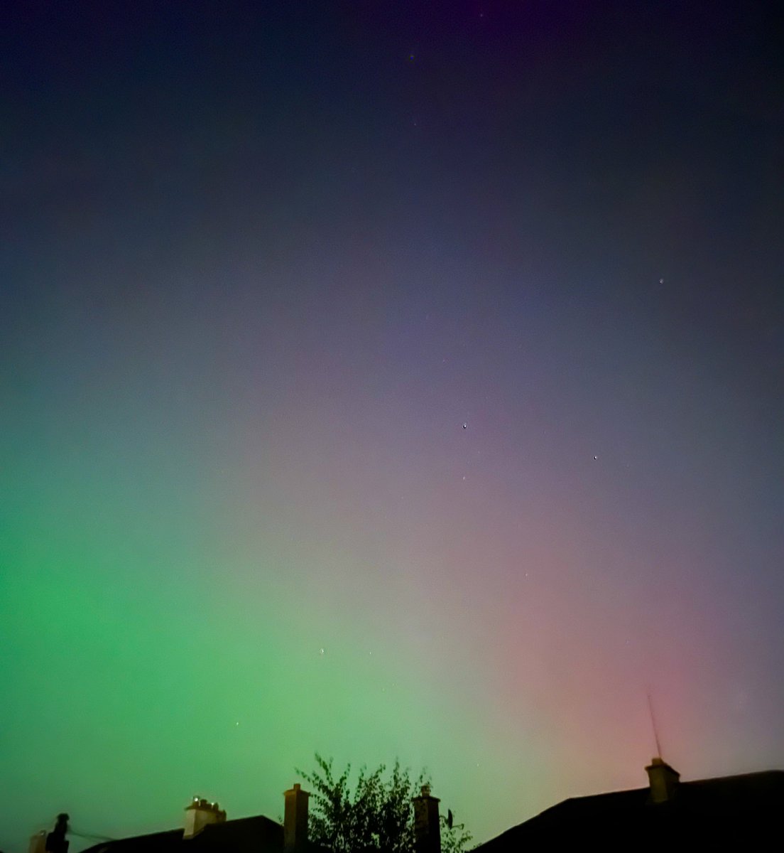 Catherinemull's tweet photo. Northern lights in Wilton, Cork City 10/10/24 https://t.co/9oTDDbB3gN