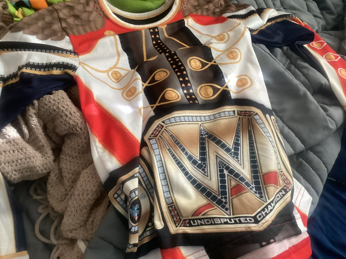 ol_brob's tweet photo. @CodyRhodes I’m taking my son to the Hershey show for his first ever WWE event.  It’s a surprise, but he has the gear in preparation for Halloween!  He is going to lose his mind! https://t.co/KbMzBnlOkh