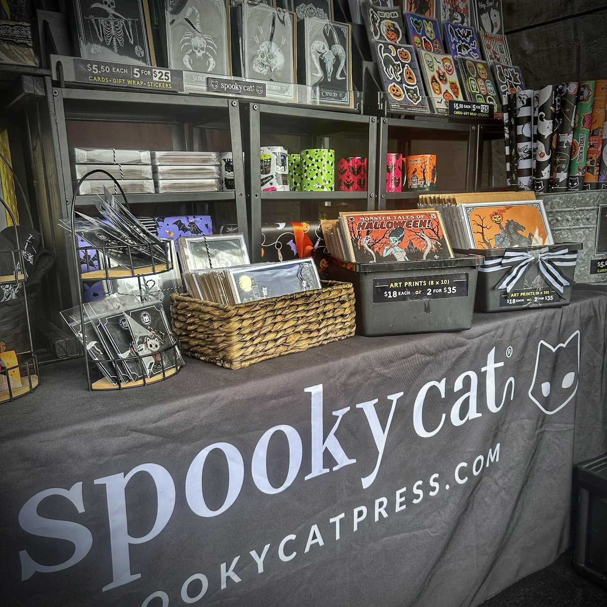 TuckBeck's tweet image. I had so much fun with @SpookyCatPress on Sunday! I’m so happy they were able to go to Milk Mart’s Spooky Soirée. 🖤
.
spookycatpress.com
.
#MilkDistrict #Halloween #MilkMart
#SpookySoiree #SpookyCatPress
#OrlandoFlorida #TheMilkDistrict
#MilkMartOrlando #SpookyCat 🐈‍⬛