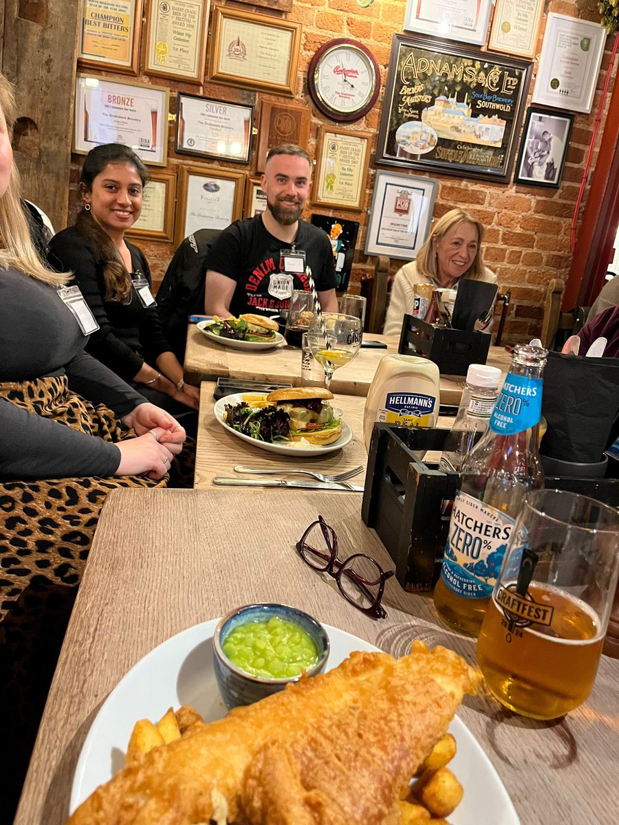 James_Ridgeway_'s tweet photo. Tonight was the 2️⃣1️⃣st #PoddingPeerSupport monthly meet-up💙
It was a social one consisting of nearly 20 Podders and a couple of family members 🤝🫂
I am so proud of how this group has developed since the start.
Peer support is just the best!
#diabeteschat #gbdoc https://t.co/Essx61FHSy