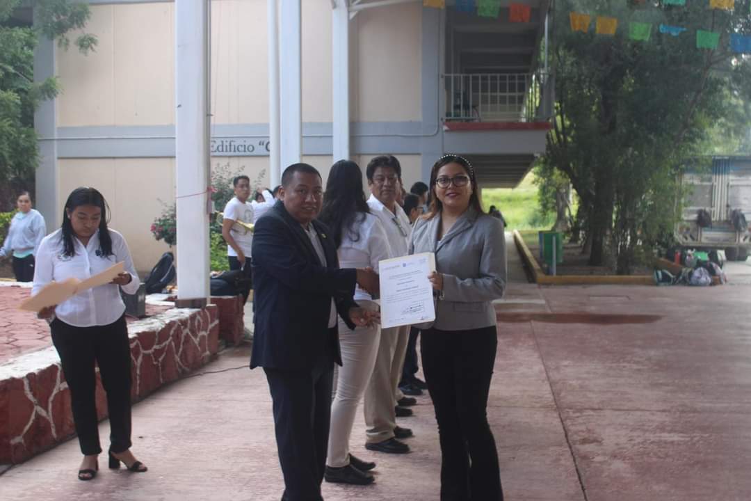 MovAcatlan's tweet photo. #Entérate || El TecNM campus Tecomatlán  rumbo a la etapa regional en Ciencias Básicas y Ciencias Económico-Administrativas

🌐 https://t.co/KBEX7eJUeu https://t.co/azfe9LTIBj