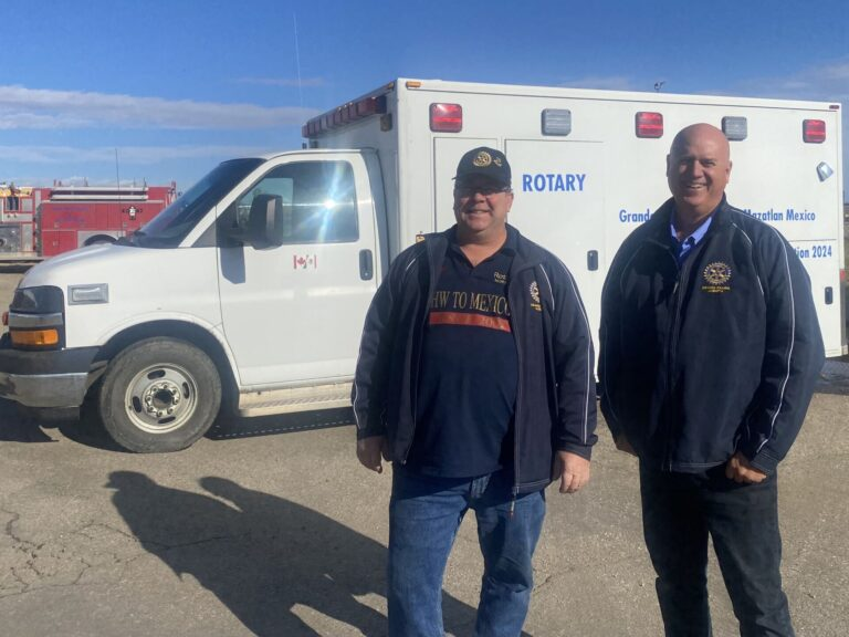 2dayFMNewsGP's tweet photo. Swan City Rotarians kick off 2024 Highway to Mexico project https://t.co/tIaajQHy39 #gpab https://t.co/Goqy97V4LE