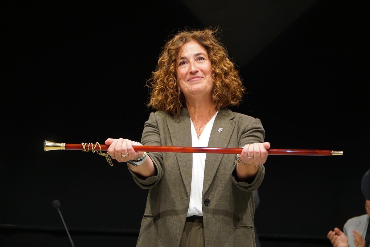 Socialistes PSC/❤ (@socialistes_cat) on Twitter photo 🏛️ Avui, la Viceprimera Secretària i Portaveu del PSC, <a href="/LluisaMoretSabi/">Lluïsa Moret Sabidó</a>, ha assistit al ple de comiat de l’alcalde socialista de Viladecans, <a href="/carlosruiztwitt/">Carles Ruiz Novella /❤️</a>.
🌹 Moltes gràcies per tots aquests anys de treball i dedicació, Carlos! Enhorabona, Olga! 🏛️ Avui, la Viceprimera Secretària i Portaveu del PSC, <a href="/LluisaMoretSabi/">Lluïsa Moret Sabidó</a>, ha assistit al ple de comiat de l’alcalde socialista de Viladecans, <a href="/carlosruiztwitt/">Carles Ruiz Novella /❤️</a>.
🌹 Moltes gràcies per tots aquests anys de treball i dedicació, Carlos! Enhorabona, Olga!