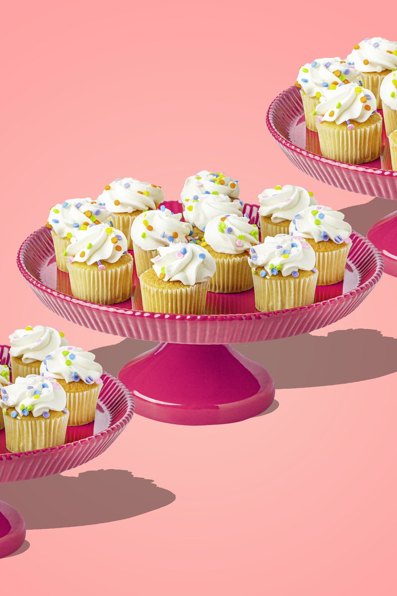 Everyone loves a BBC… 👅

…Bussin’ Birthday Cake, obvi. 👀 What were you thinking?! 

Strap your party hat on and tag a friend who has a birthday this month… and while you’re at it head to our website and pick ‘em up a box, they deserve something special this year. 🥳