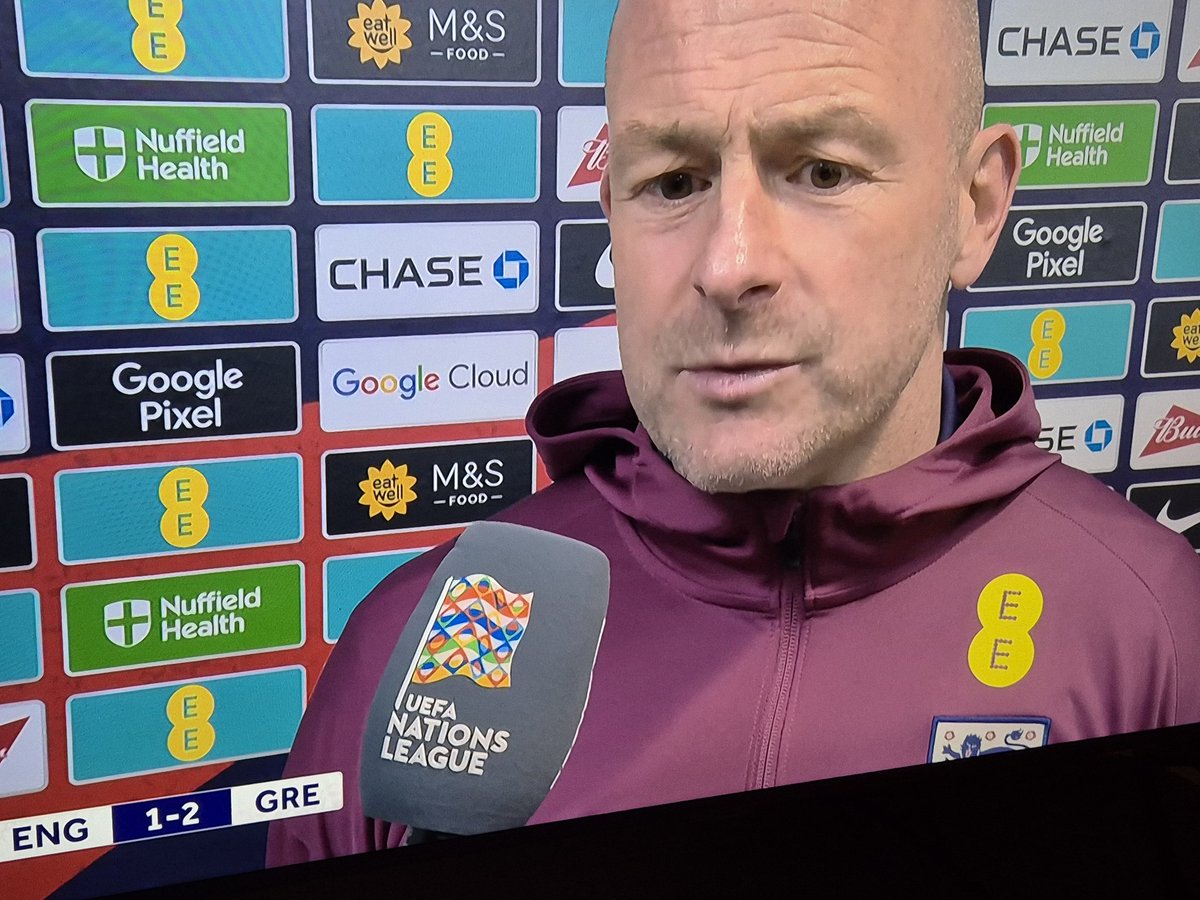 MillersManiac's tweet photo. " 🎶 EE on a shirt,
Shiny head still gleaming,
False 9 of hurt,
Never stopped me conceding 🎶 "

#UEFANationsLeague #CarsleyIN
#ENGvGRE https://t.co/HpchWu5jy0