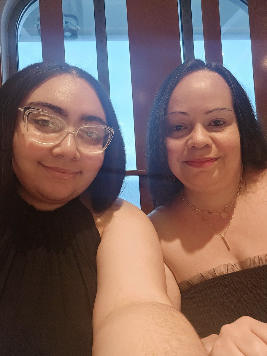 bgorgeousqueen's tweet photo. Today is a very special day. Our daughter turns 25. Always be you, smart, intellectual, out spoken and beautiful.  Enjoy your day to the fullest.  Happy birthday my beautiful queen,  we love you. #secondborn #beautifullymade #humbled #blessed #QueenInTheMaking https://t.co/bKedtzCIhL