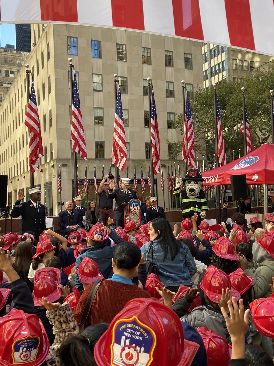 HotDogFDNY's tweet photo. A wonderful morning with students from across New York City learning the importance of fire safety education. Thanks for stopping by Rockefeller Center and for helping me get down safely from the roof! Stay safe! #FirePreventionWeek https://t.co/GqBHztiZzQ