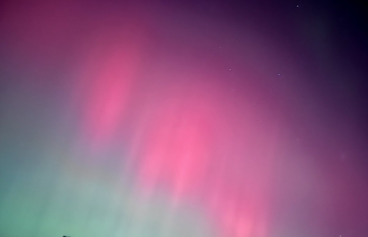 No filters, no enhancements all taken with a 10second exposure on a smart phone. Activity levels have really picked up again in last 20 minutes or so. Worth a look. #northernlights