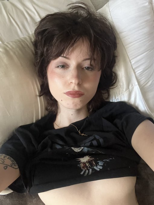 Watch hickey's leaked NSFW photo on TwXstars