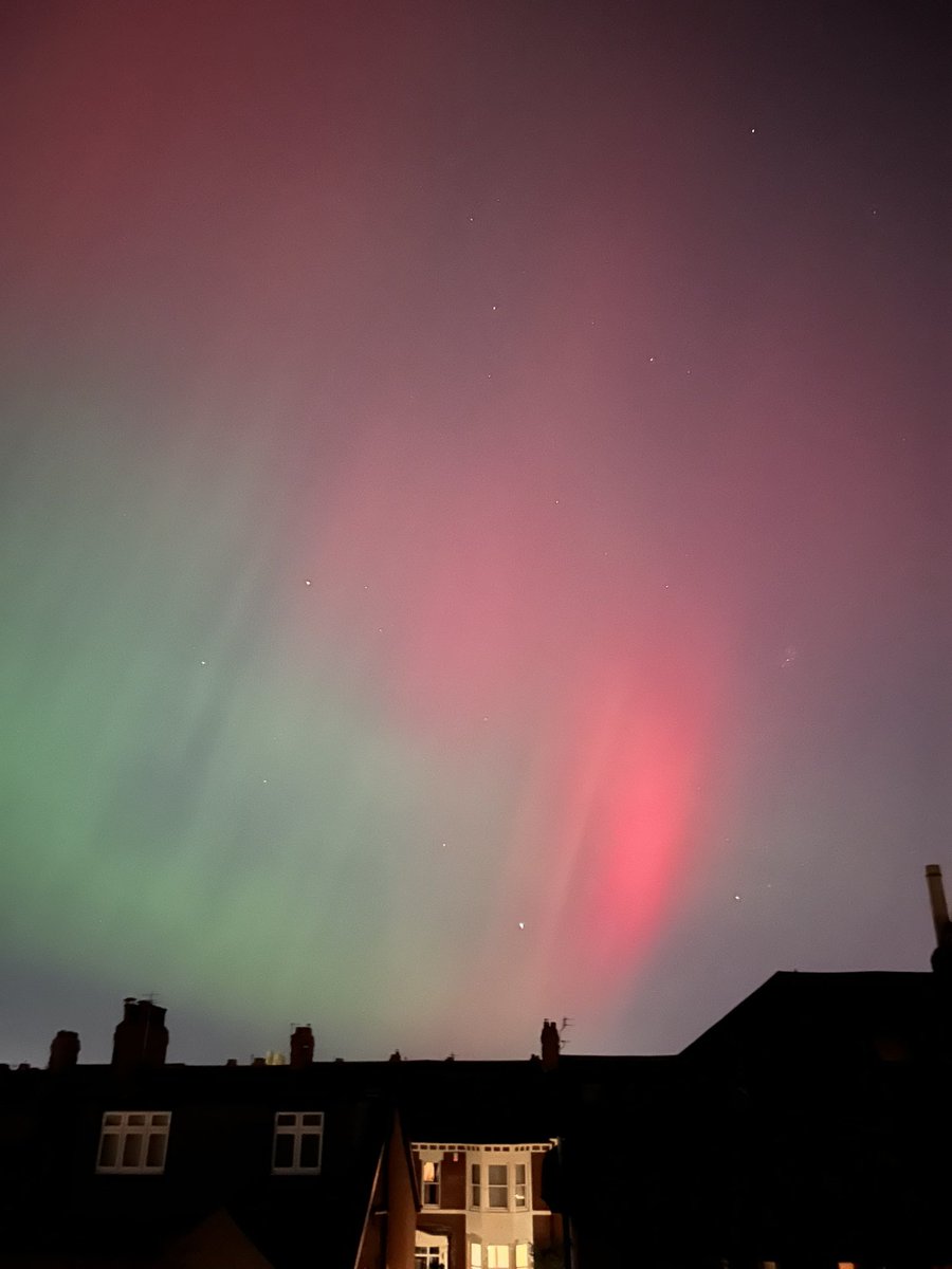 Rob Williamson OBE, DL (@robcftyne) on Twitter photo #aurora #northernlights #aurora #northernlights