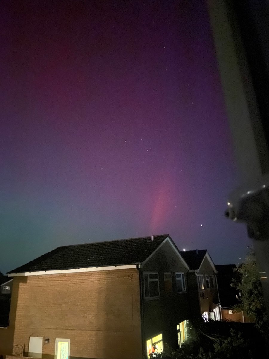 😍 Bedfordshire now #aurora