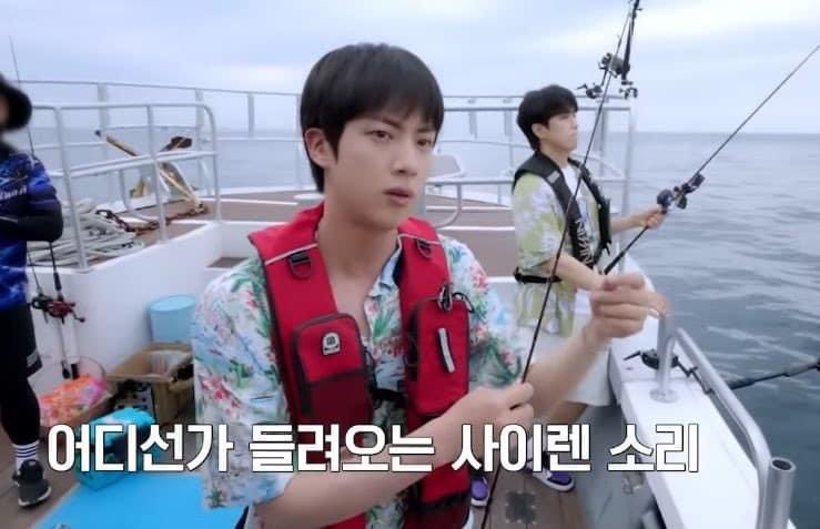 cha_yoonginuuna's tweet photo. Our next Run Jin EP. 10 with special guest B1A4 Sandeul, can't wait to see two besties on fishing trip next week 🎣🥹💜
#RunJin_EP9
#방탄소년단진 #JIN #진 @BTS_twt https://t.co/PpN88sns8I