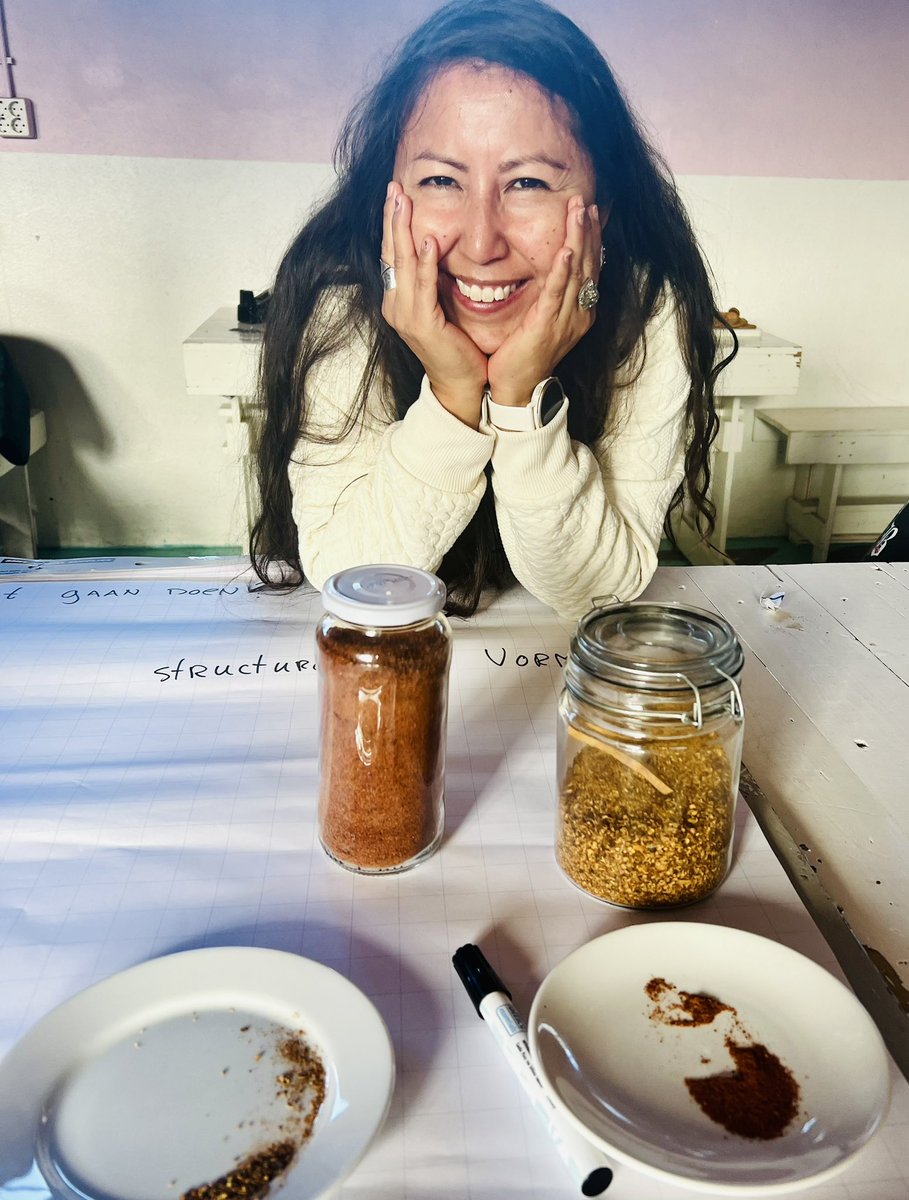 De Koekjesclub smaken en specerijen uit diverse culturen smelten samen in een te ontwikkelen koekje ism chefkok Jamie
